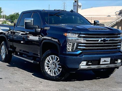 Used 2020 Chevrolet Silverado 2500 High Country AWD/4WD image 38