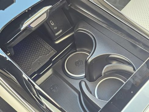 Certified 2023 Mercedes-Benz GLC 300 4MATIC image 35