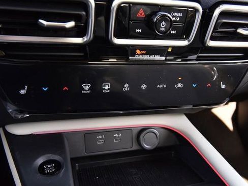 New 2026 Nissan Sentra SL w/ Floor Mat Package image 20