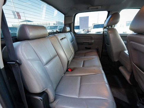 Used 2014 Chevrolet Silverado 2500 W/T image 27