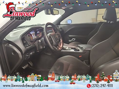 Used 2023 Dodge Challenger R/T w/ Plus Package image 10