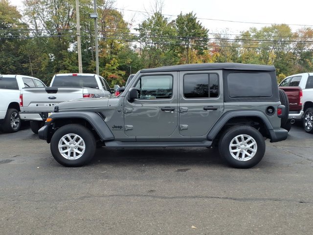 Used 2023 Jeep Wrangler Unlimited Sport AWD/4WD image 4