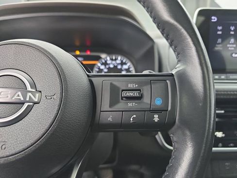 Used 2023 Nissan Rogue SL image 40