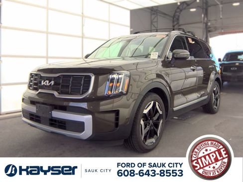 Used 2025 Kia Telluride S AWD/4WD image 1