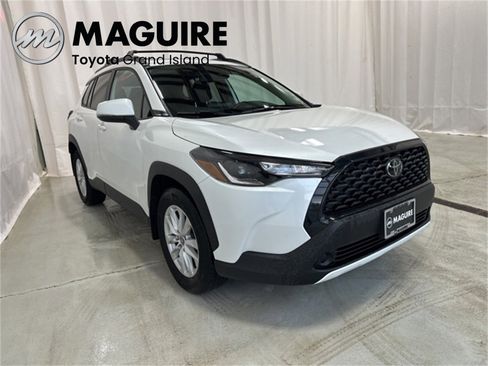 Used 2022 Toyota Corolla Cross LE image 31