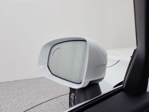 New 2026 Volvo XC90 B6 Plus w/ Protection Package Premier image 23