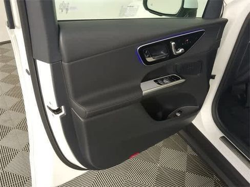 Certified 2026 Mercedes-Benz GLC 300 4MATIC image 16