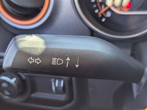 Used 2023 Jeep Gladiator Mojave w/ Trailer Tow Package image 9