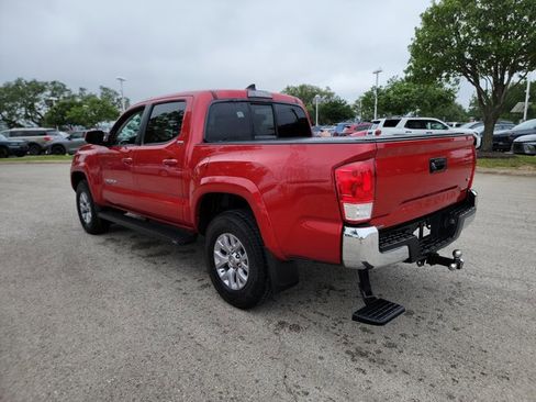 Used 2016 Toyota Tacoma SR5 w/ SR5 Appearance Package (SN) RWD image 7