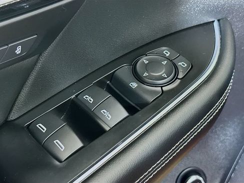 Used 2023 Buick Envision Essence AWD/4WD image 9