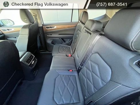 New 2026 Volkswagen Atlas SE image 3