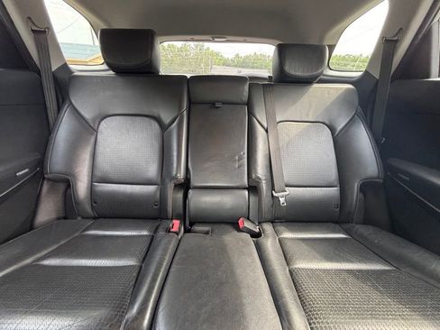 Used 2018 Ford Explorer XLT w/ Equipment Group 201A AWD/4WD image 17