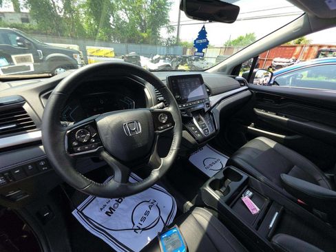 Used 2024 Honda Odyssey Touring image 8
