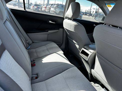 Used 2013 Toyota Camry L image 11