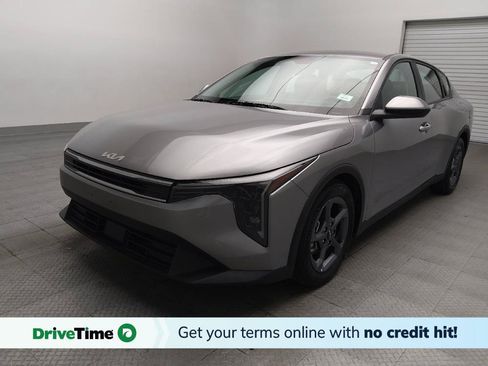 Used 2025 Kia K4 FWD image 1