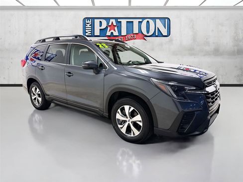 Used 2023 Subaru Ascent Premium w/ Convenience Package AWD/4WD image 1