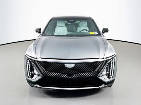Used 2024 Cadillac Lyriq Luxury RWD image 5