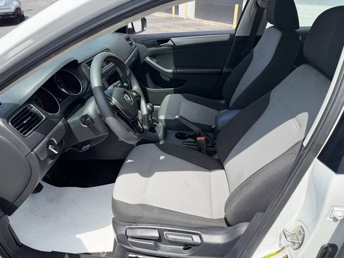 Used 2018 Volkswagen Jetta S FWD image 12