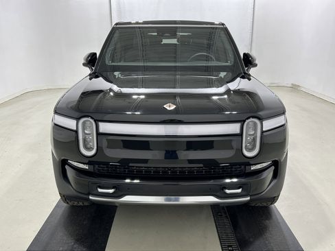 Used 2022 Rivian R1S Launch Edition image 8