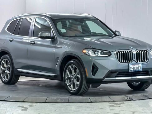 Used 2023 BMW X3 xDrive30i w/ Premium Package image 9