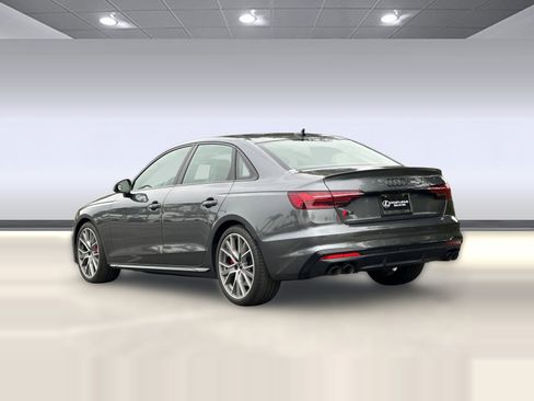 Used 2023 Audi S4 Premium Plus image 3