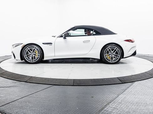 Certified 2022 Mercedes-Benz SL 55 AMG 4MATIC w/ Driver Assistance Package image 4