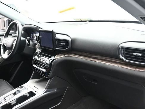 Certified 2023 Ford Explorer Limited image 30