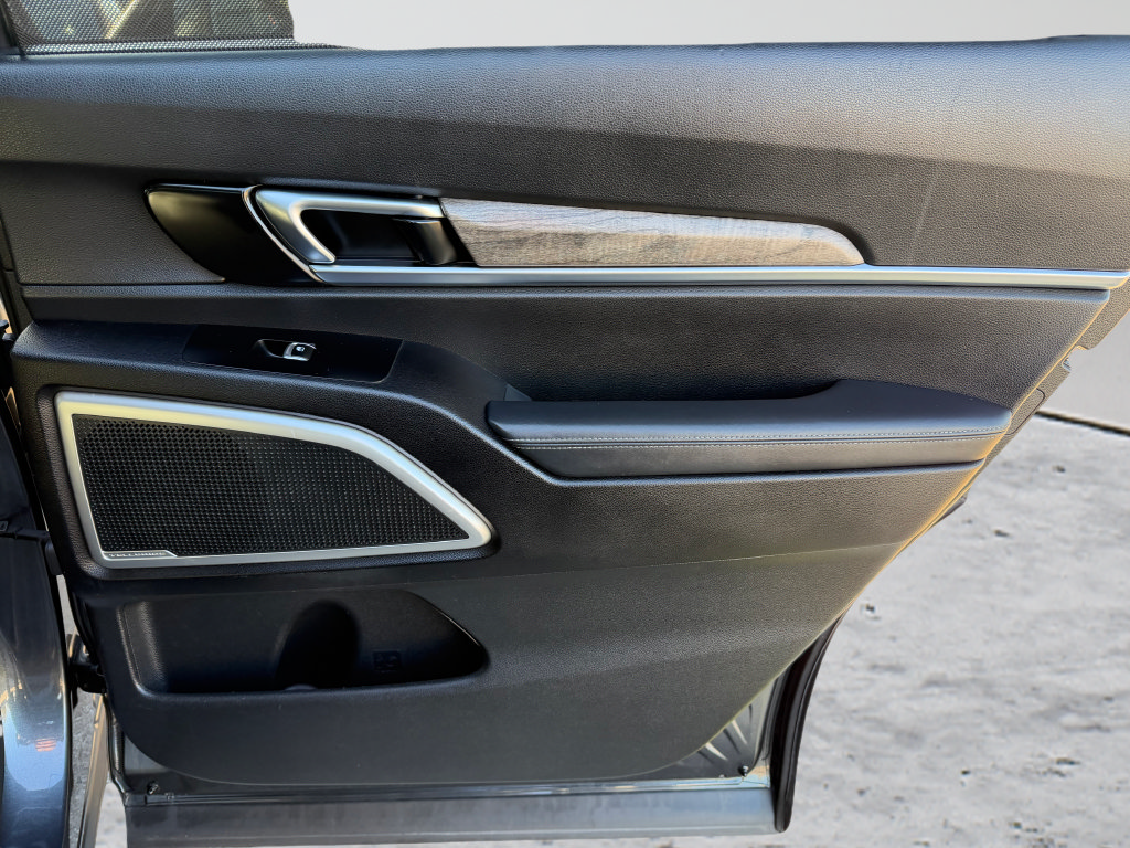 Used 2020 Kia Telluride EX FWD image 49