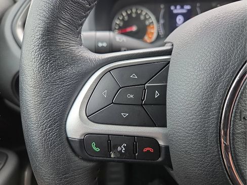 Used 2023 Jeep Renegade Latitude w/ Premium Group AWD/4WD image 19