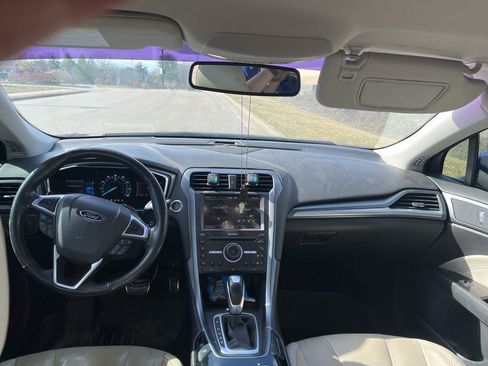 Used 2016 Ford Fusion Titanium image 5