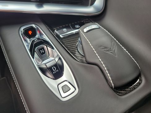 Used 2022 Chevrolet Corvette Stingray Premium Cpe w/ Engine Appearance Package image 21