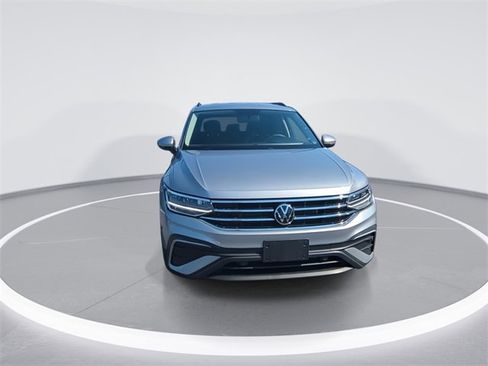 Used 2022 Volkswagen Tiguan S image 3