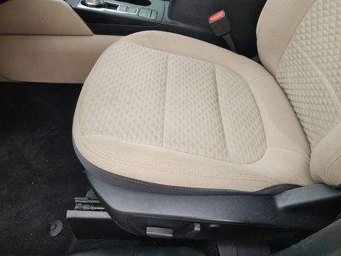 Used 2021 Ford Escape SE w/ Convenience Package image 24