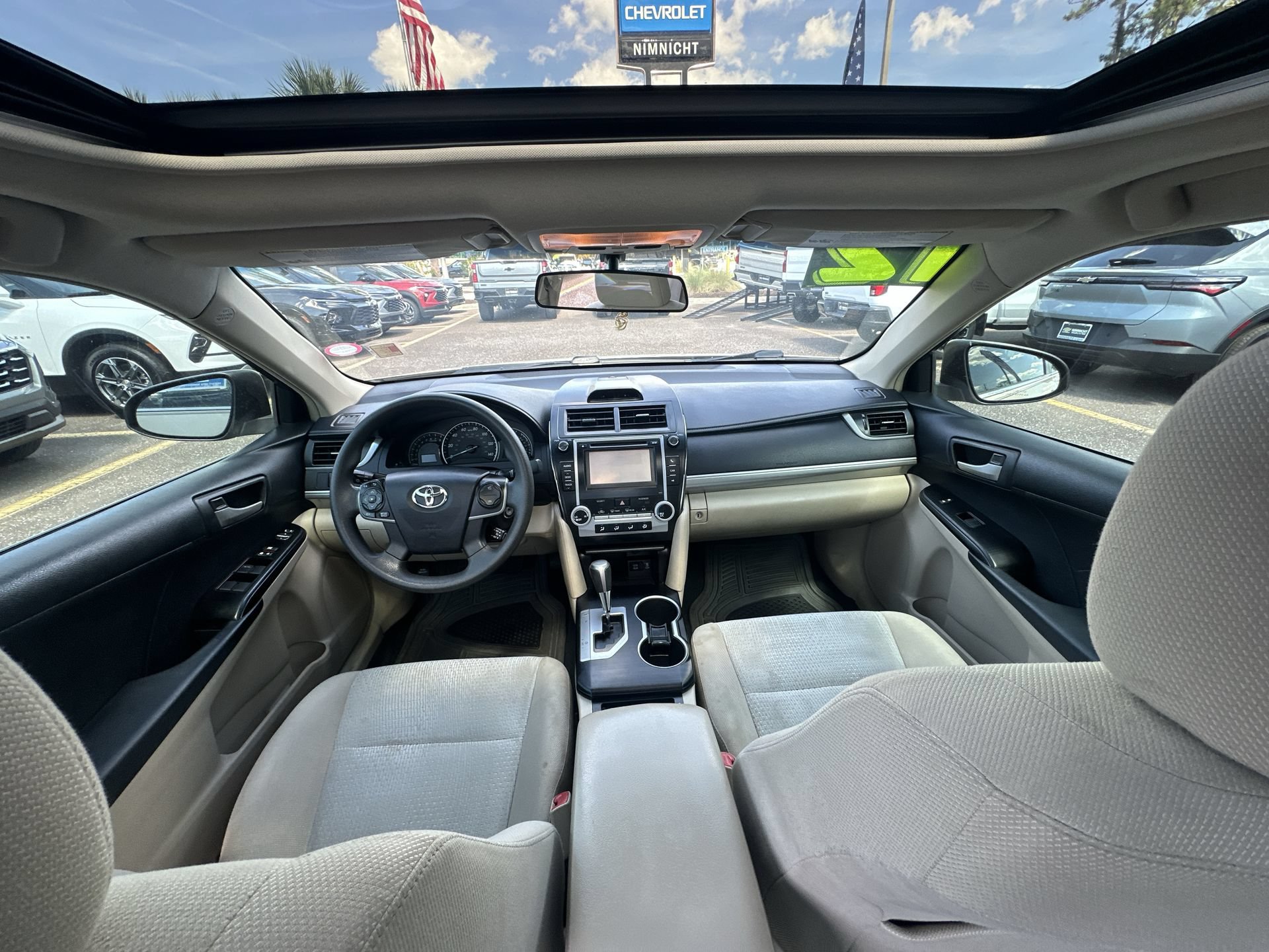 Used 2012 Toyota Camry LE FWD image 26