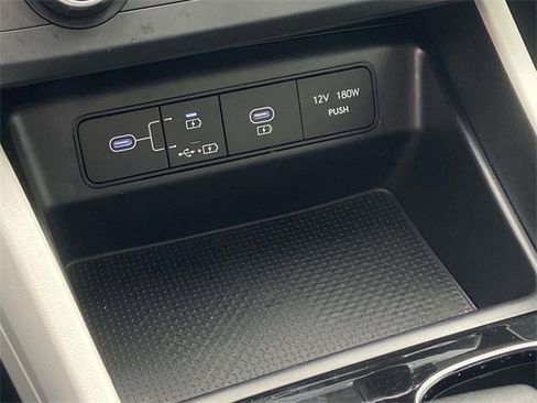 Certified 2025 Hyundai Tucson SE image 27