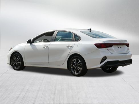 Certified 2024 Kia Forte LXS w/ LXS Technology Package FWD image 5