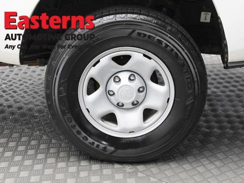 Used 2020 Toyota Tacoma SR RWD image 8