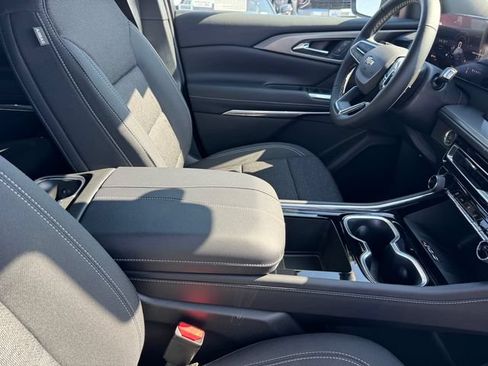 New 2026 Chevrolet Traverse LT FWD image 7