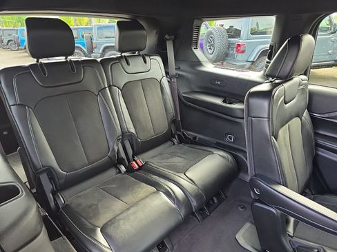 Certified 2021 Jeep Grand Cherokee L Laredo AWD/4WD image 12