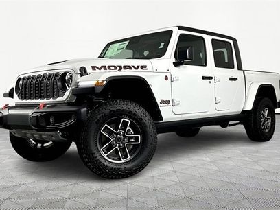 New 2025 Jeep Gladiator Mojave w/ Convenience Group