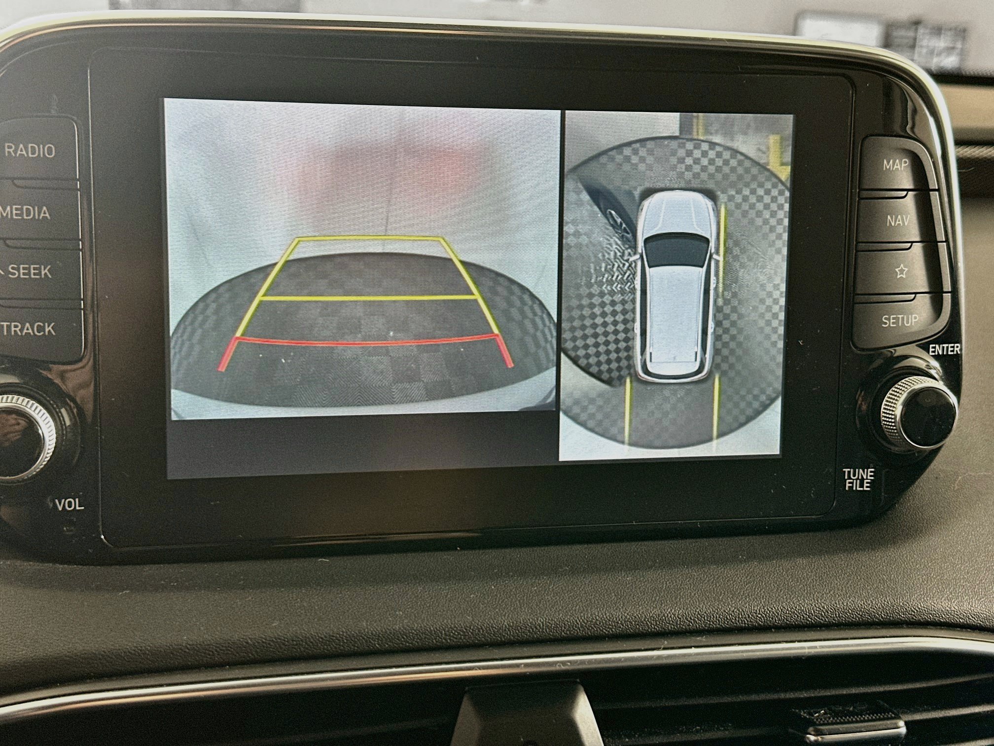Used 2020 Hyundai Santa Fe Limited FWD image 23