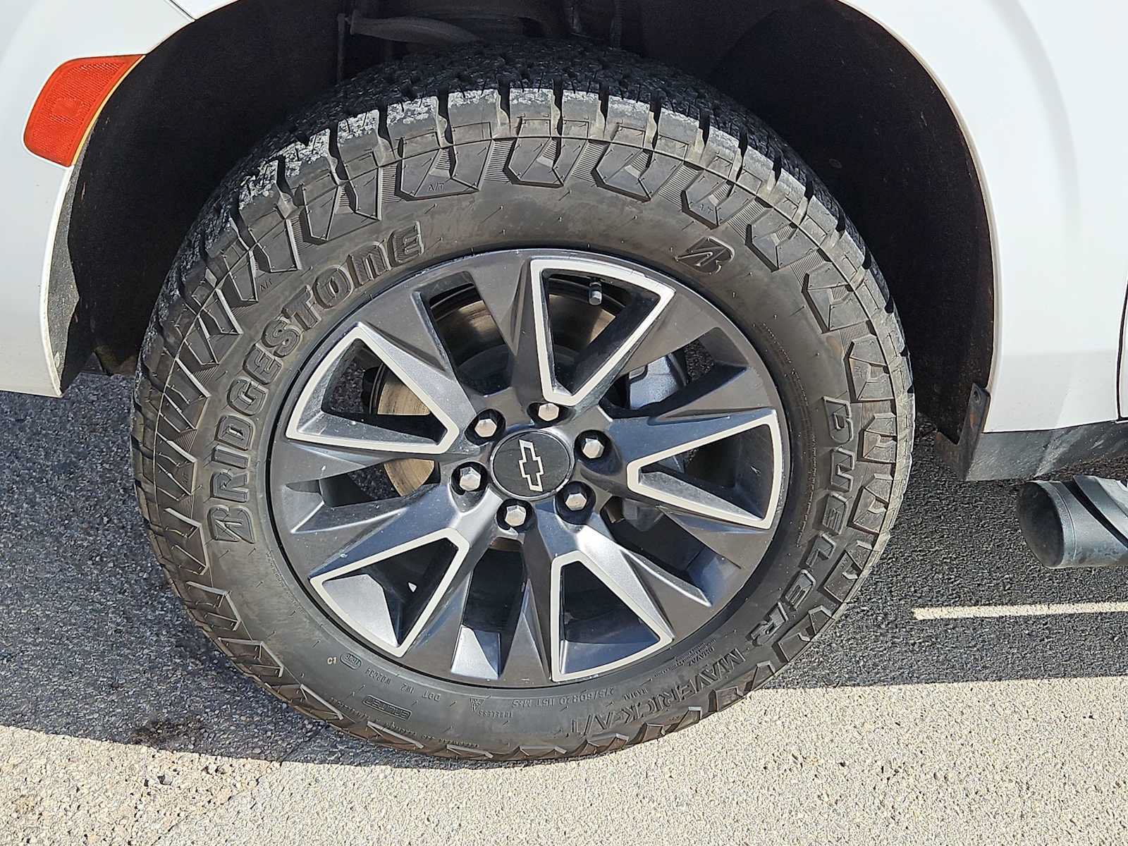 Used 2021 Chevrolet Tahoe Z71 w/ Z71 Off-Road Package AWD/4WD image 12