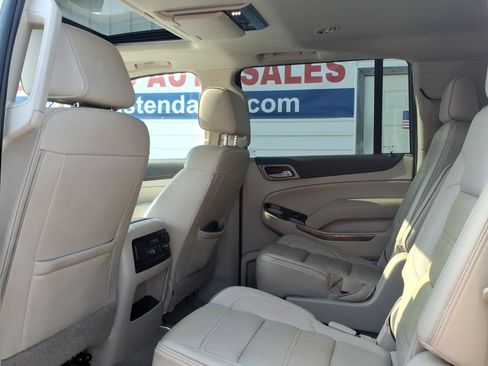 Used 2017 GMC Yukon XL Denali w/ Open Road Package AWD/4WD image 13