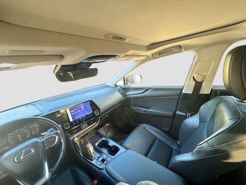 Used 2025 Lexus NX 250 FWD w/ Premium Package image 24