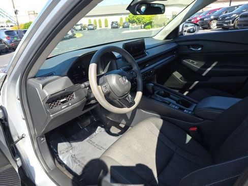 Used 2024 Honda Accord EX image 15