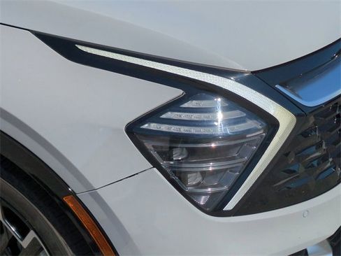Used 2023 Kia Sportage SX image 10