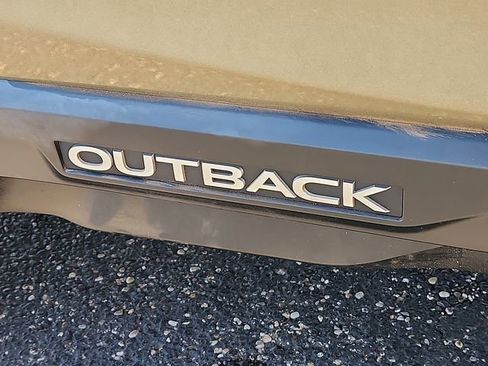 Used 2020 Subaru Outback Limited w/ Popular Package #2 image 8