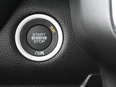 Used 2025 RAM 1500 Laramie image 30