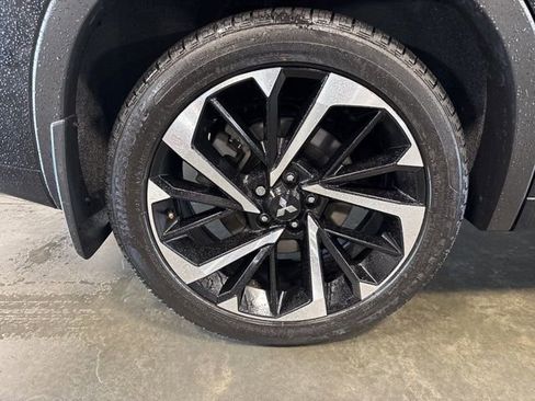 Used 2023 Mitsubishi Outlander SEL image 11