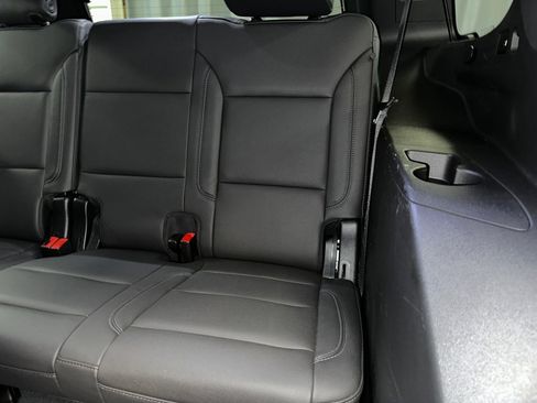 Certified 2024 Chevrolet Tahoe Z71 w/ Luxury Package image 24